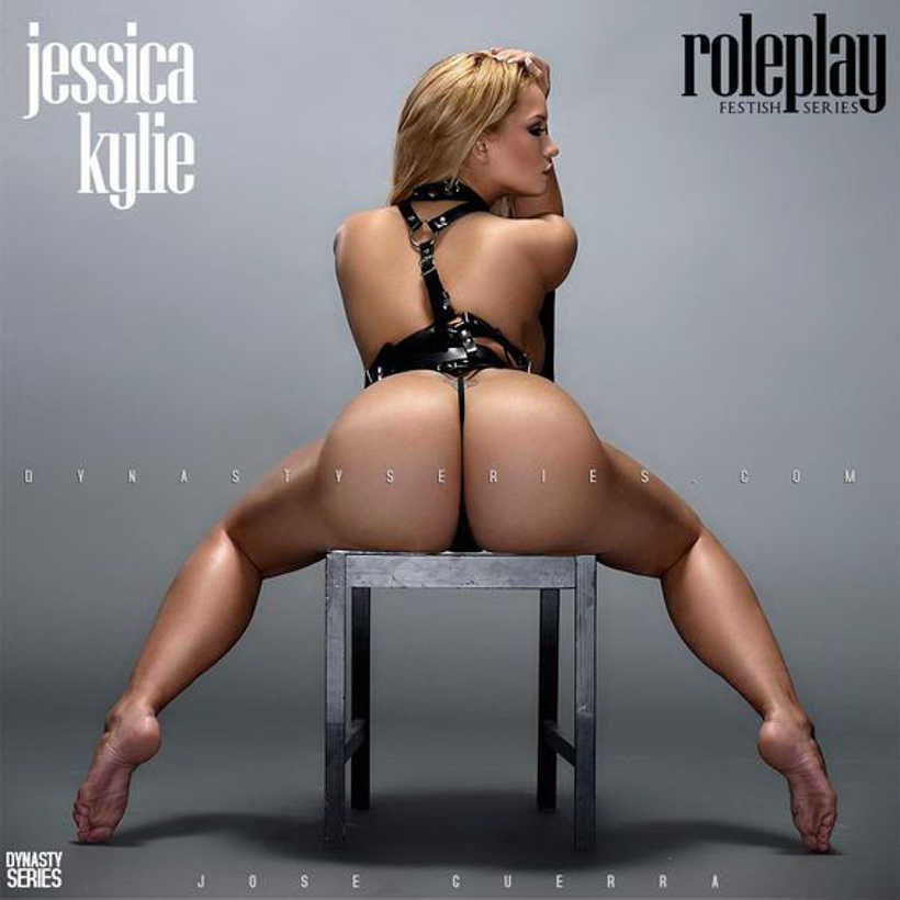 Jessica "Miss Rabbit" Model Shows Big Hot Butt on Photo Session - AngryGIF 